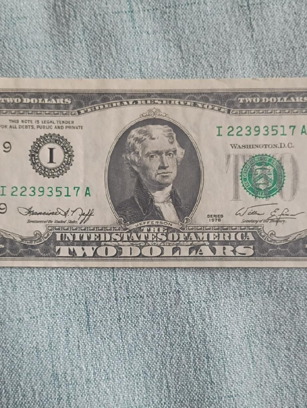 1976 $2 Bi-Centennial Hemp Bill w/ Repeating Serial Number Feature